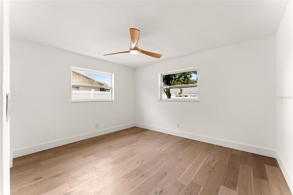 En Venta: $574,900 (4 camas, 2 baños, 1844 Pies cuadrados)