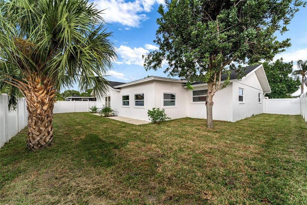 En Venta: $574,900 (4 camas, 2 baños, 1844 Pies cuadrados)