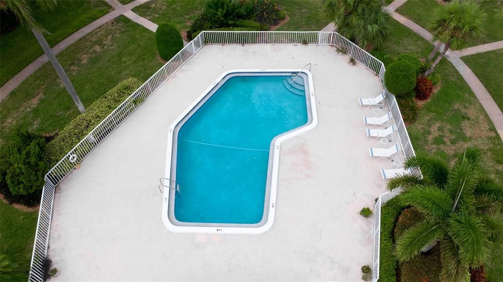 На продажу: $225,000 (2 спален, 2 ванн, 1717 Квадратных фут)