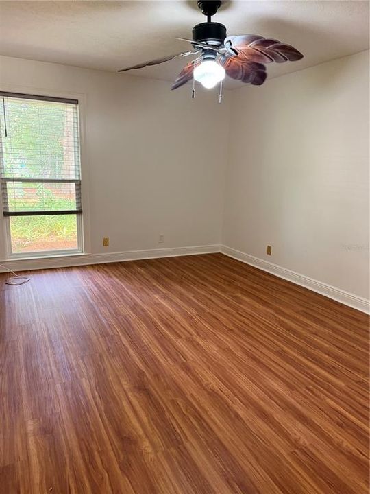 В аренду: $1,695 (2 спален, 2 ванн, 1132 Квадратных фут)