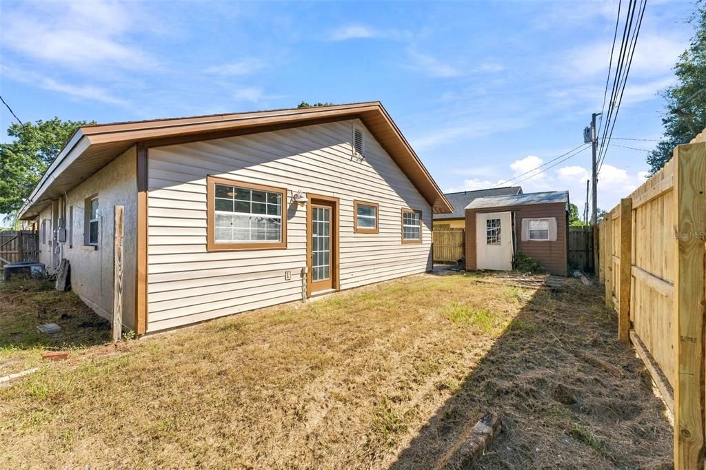 На продажу: $425,000 (3 спален, 2 ванн, 1395 Квадратных фут)