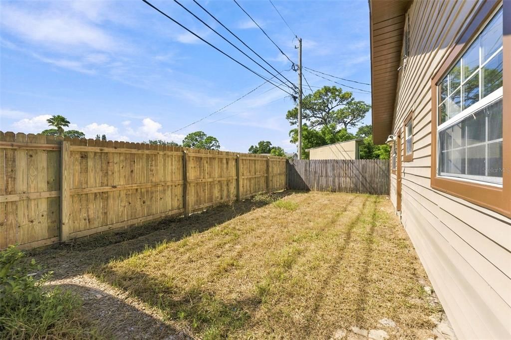 На продажу: $425,000 (3 спален, 2 ванн, 1395 Квадратных фут)