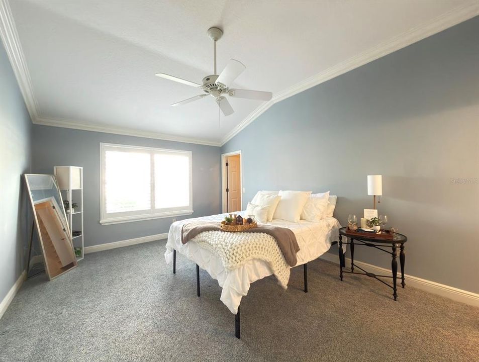 For Sale: $400,000 (3 beds, 2 baths, 1568 Square Feet)