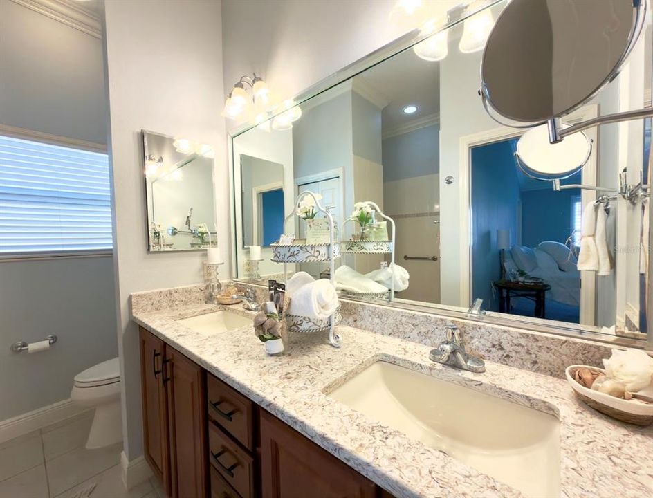 For Sale: $400,000 (3 beds, 2 baths, 1568 Square Feet)