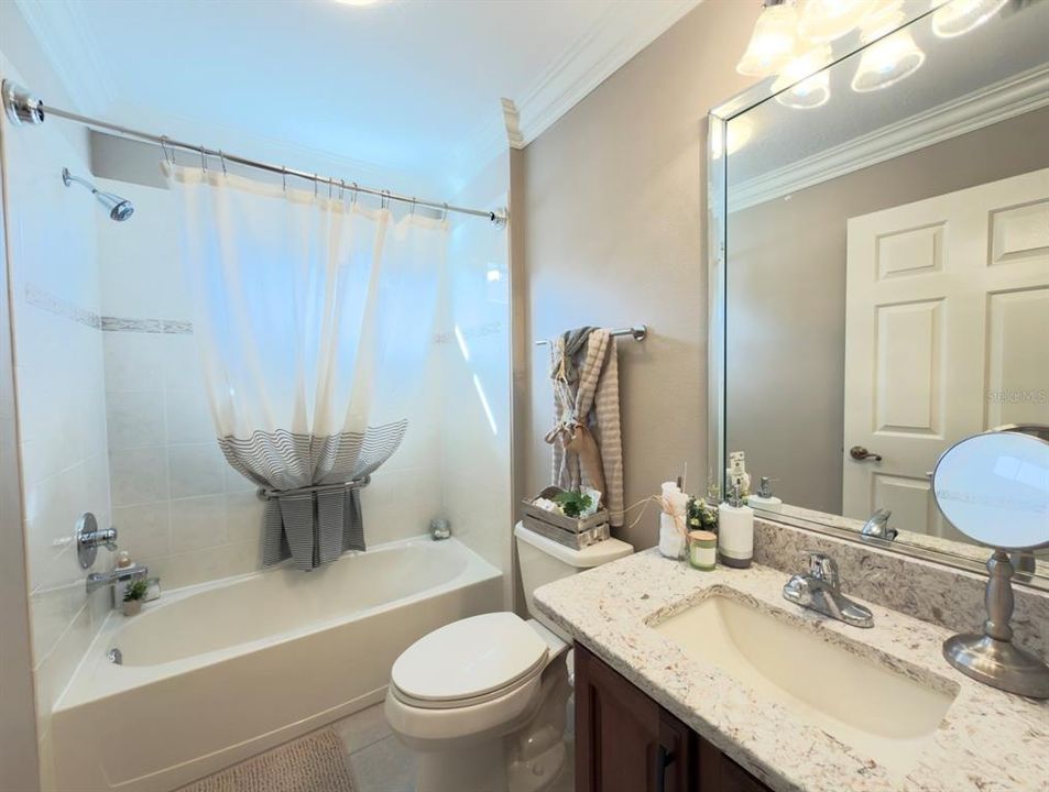For Sale: $400,000 (3 beds, 2 baths, 1568 Square Feet)