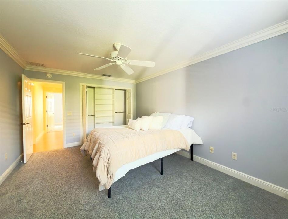 For Sale: $400,000 (3 beds, 2 baths, 1568 Square Feet)