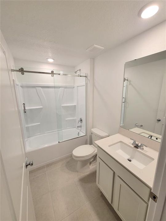 На продажу: $345,000 (5 спален, 3 ванн, 2174 Квадратных фут)