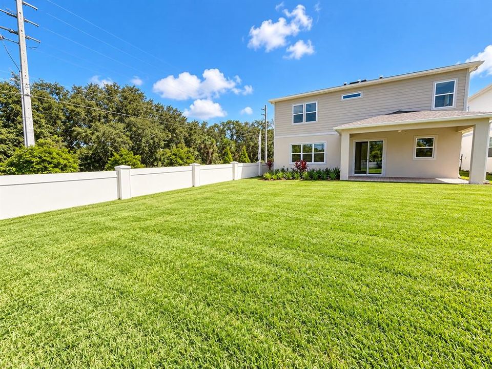 For Rent: $4,999 (5 beds, 3 baths, 2563 Square Feet)