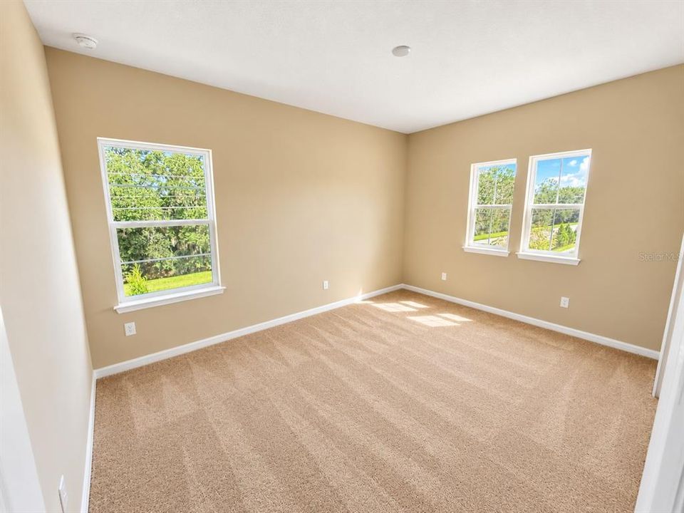 For Rent: $4,999 (5 beds, 3 baths, 2563 Square Feet)