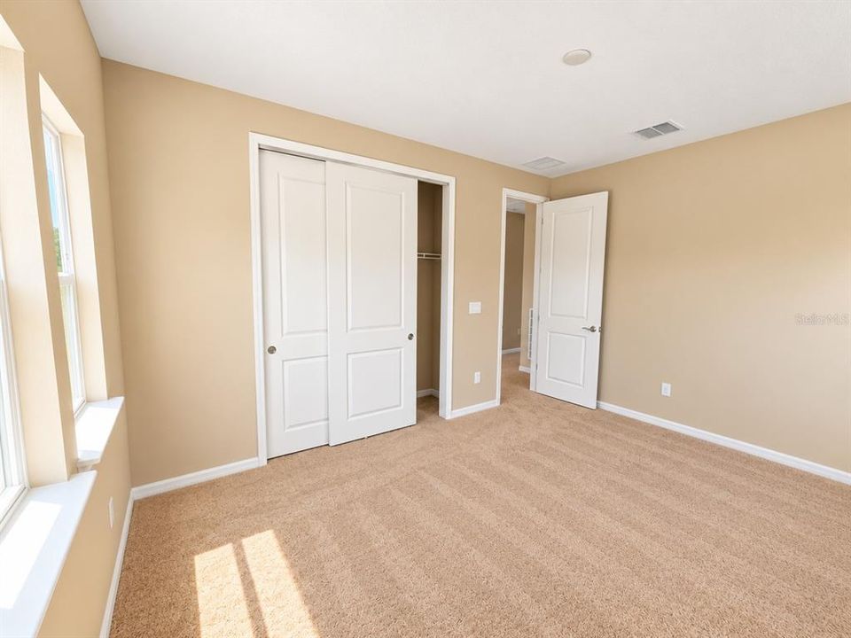 For Rent: $4,999 (5 beds, 3 baths, 2563 Square Feet)