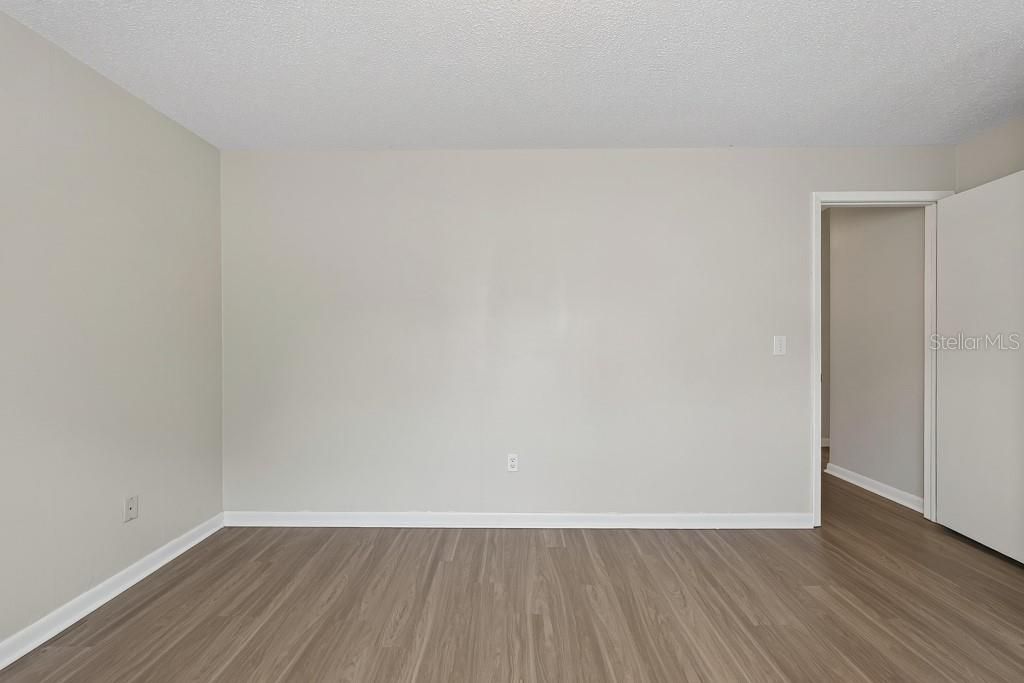 For Sale: $300,000 (3 beds, 2 baths, 1169 Square Feet)