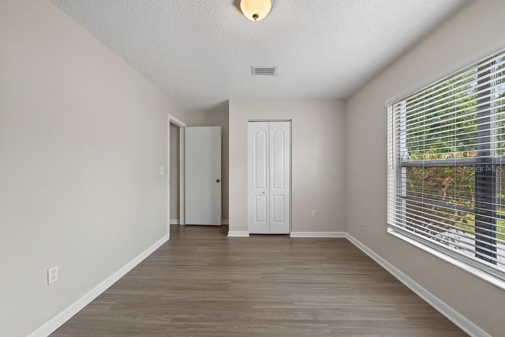 For Sale: $300,000 (3 beds, 2 baths, 1169 Square Feet)