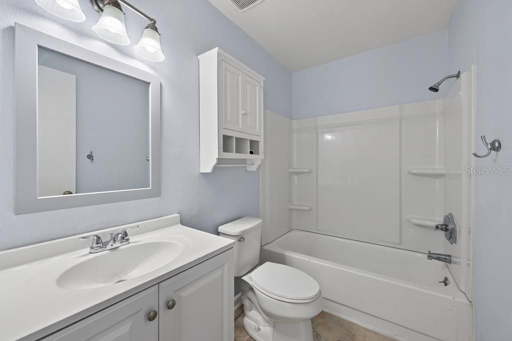 For Sale: $300,000 (3 beds, 2 baths, 1169 Square Feet)