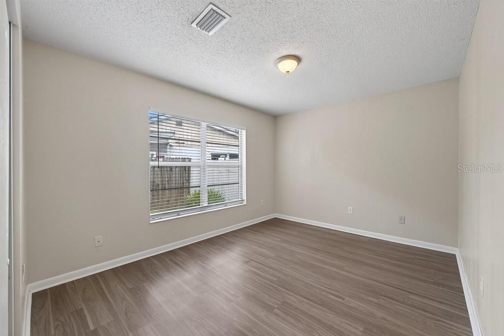 For Sale: $300,000 (3 beds, 2 baths, 1169 Square Feet)