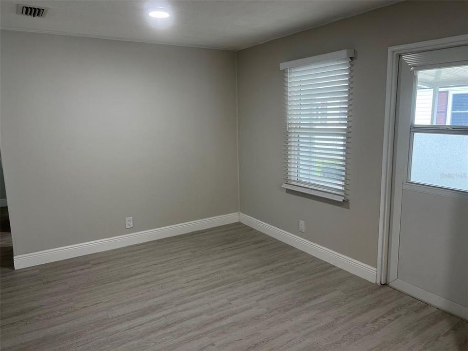 En Venta: $122,500 (2 camas, 2 baños, 888 Pies cuadrados)