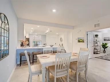 En Venta: $399,900 (2 camas, 2 baños, 1569 Pies cuadrados)
