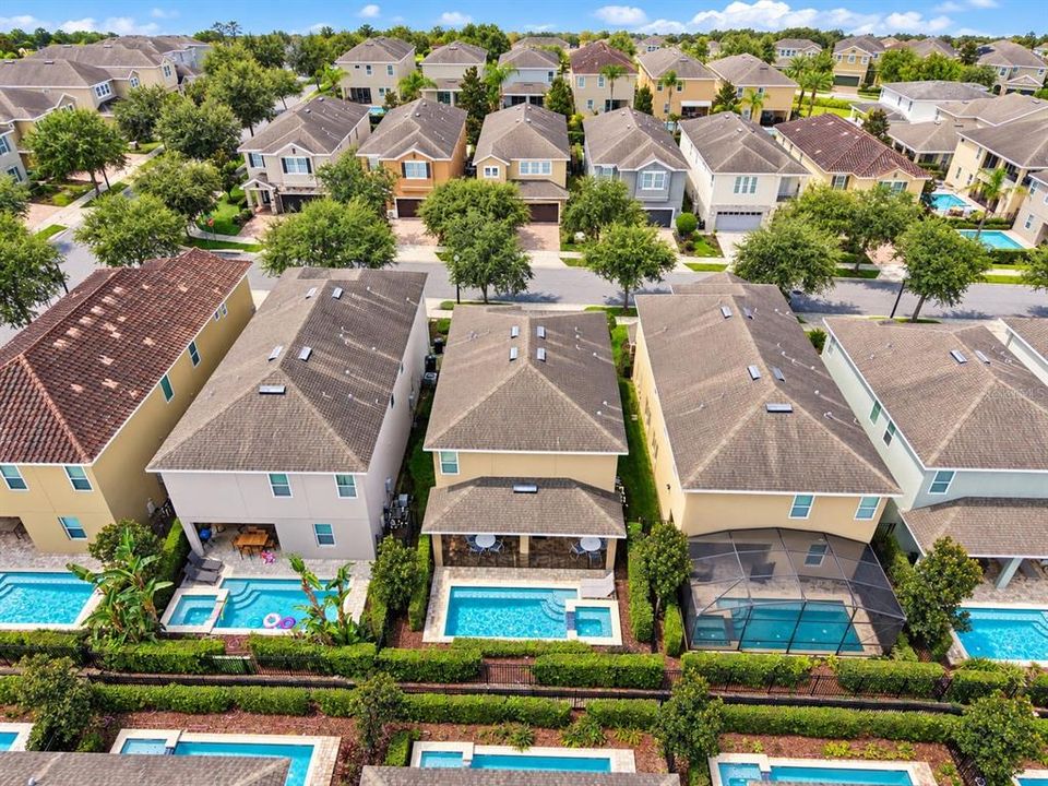 На продажу: $549,900 (5 спален, 5 ванн, 2570 Квадратных фут)