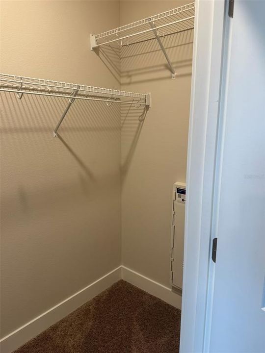 For Rent: $1,495 (1 beds, 1 baths, 871 Square Feet)
