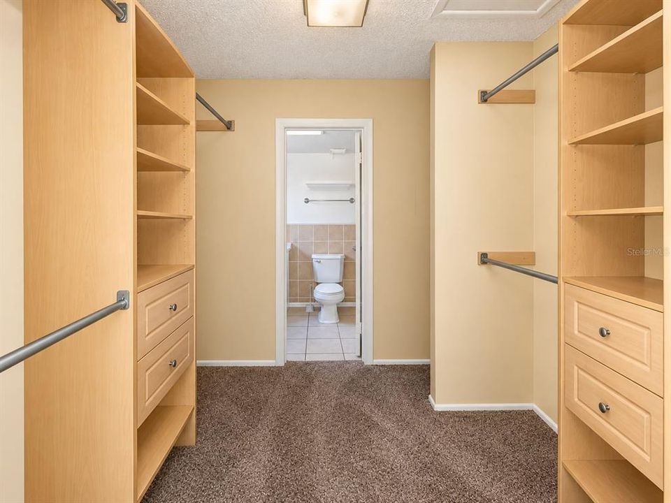 En Venta: $94,500 (2 camas, 2 baños, 1100 Pies cuadrados)