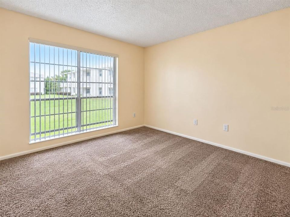 En Venta: $94,500 (2 camas, 2 baños, 1100 Pies cuadrados)