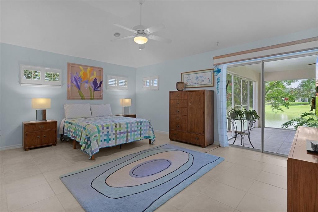 For Sale: $550,000 (3 beds, 2 baths, 2004 Square Feet)