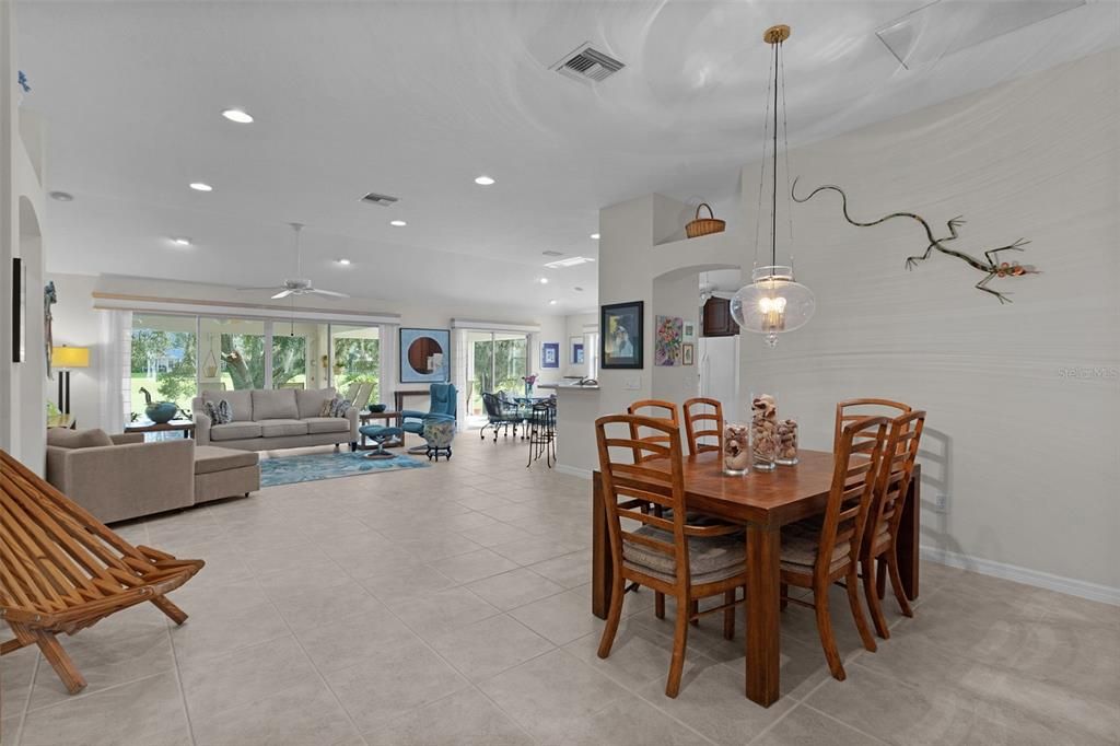 For Sale: $550,000 (3 beds, 2 baths, 2004 Square Feet)