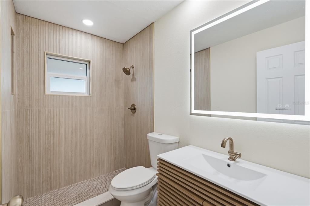 En Venta: $465,000 (2 camas, 2 baños, 1518 Pies cuadrados)