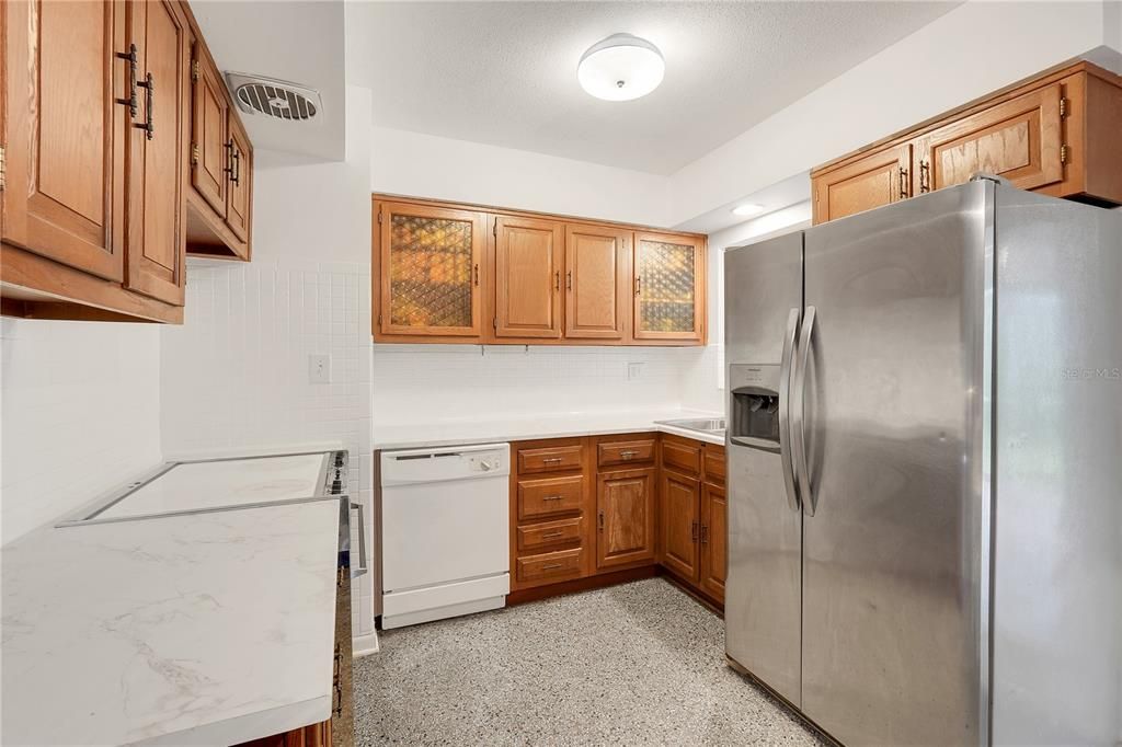 На продажу: $385,000 (3 спален, 2 ванн, 1118 Квадратных фут)
