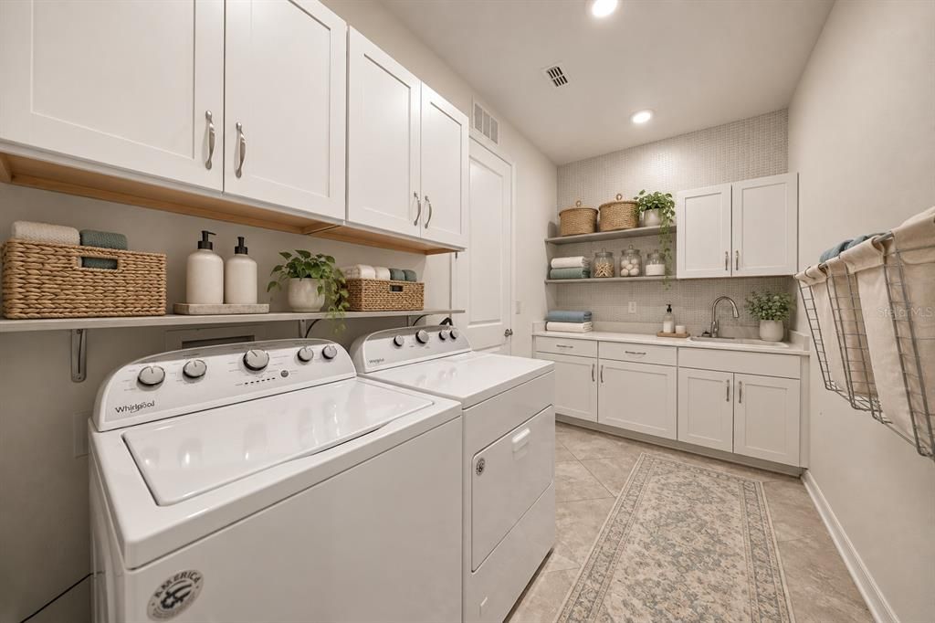 En Venta: $394,788 (3 camas, 2 baños, 2225 Pies cuadrados)