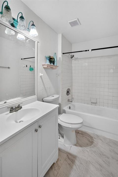 En Venta: $114,900 (1 camas, 1 baños, 674 Pies cuadrados)
