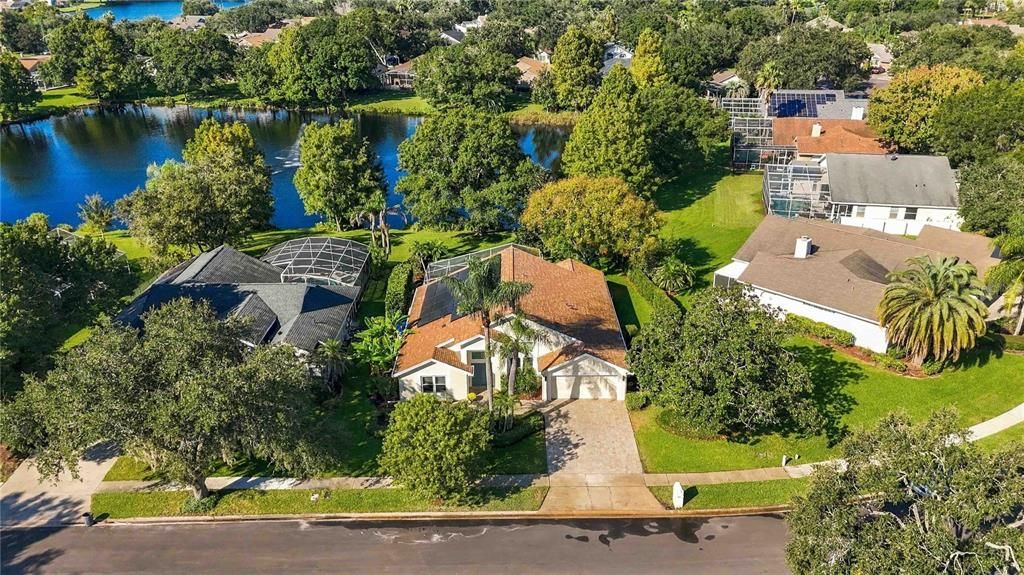 На продажу: $684,900 (3 спален, 2 ванн, 2084 Квадратных фут)