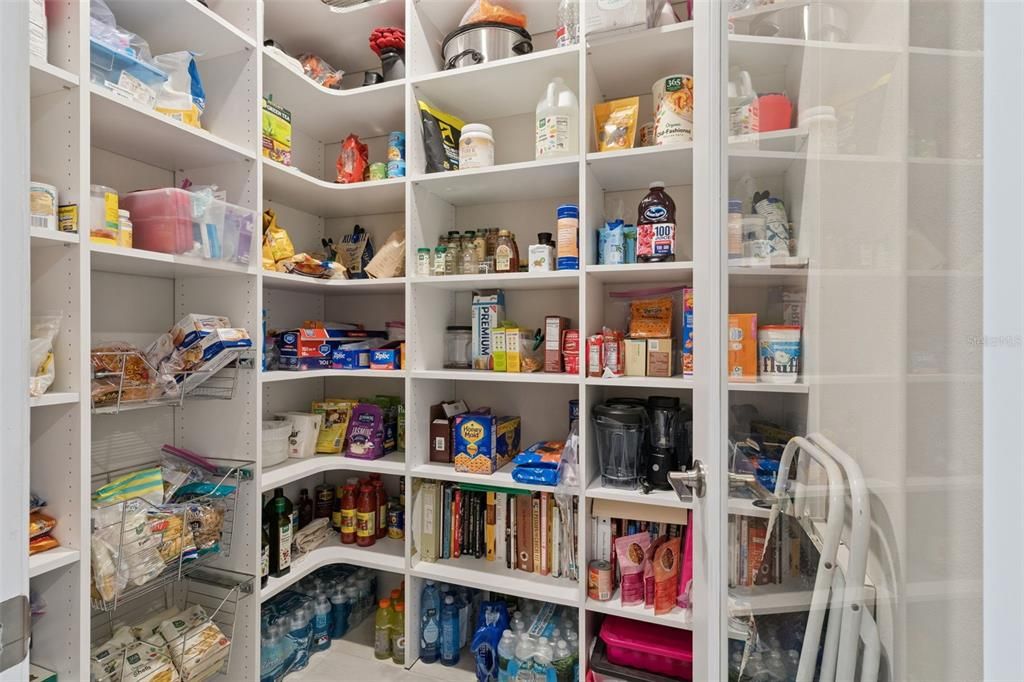 На продажу: $1,049,000 (5 спален, 4 ванн, 3688 Квадратных фут)