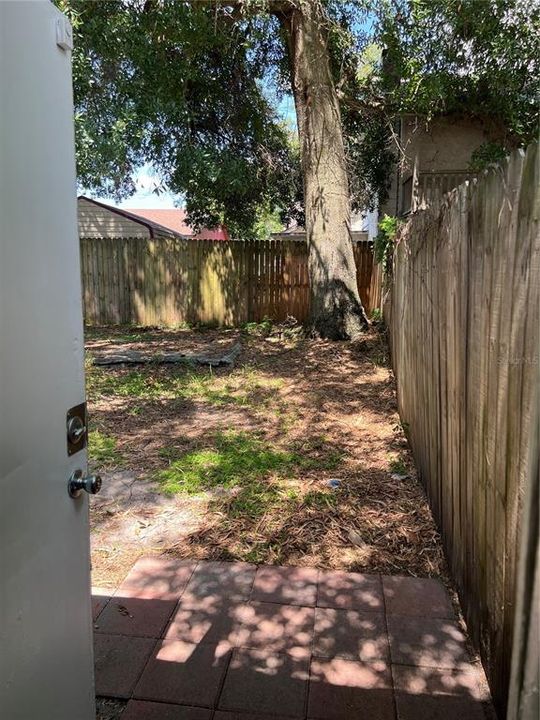 For Rent: $1,195 (1 beds, 1 baths, 400 Square Feet)