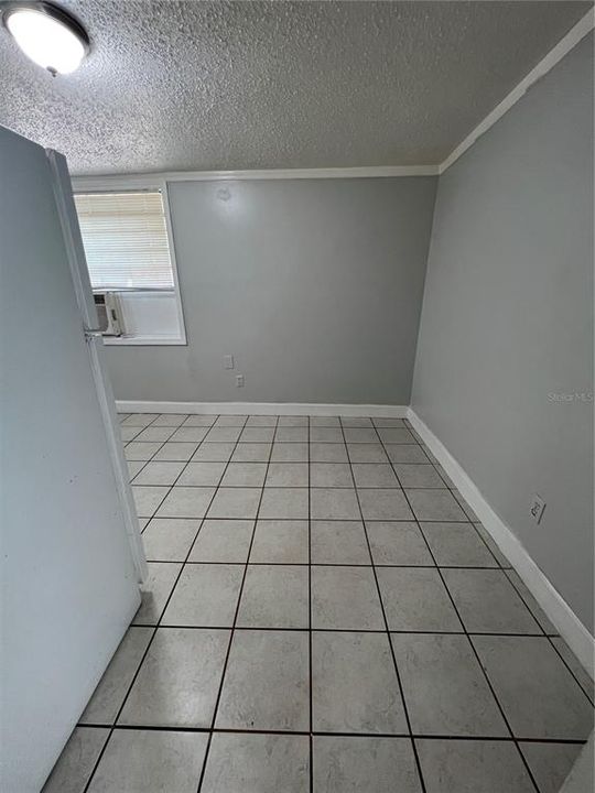 For Rent: $1,195 (1 beds, 1 baths, 400 Square Feet)