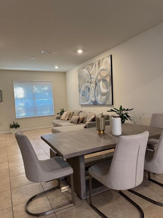 For Rent: $2,300 (3 beds, 2 baths, 1617 Square Feet)