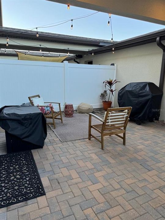 For Rent: $2,300 (3 beds, 2 baths, 1617 Square Feet)