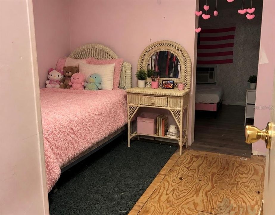 На продажу: $179,900 (3 спален, 2 ванн, 1216 Квадратных фут)
