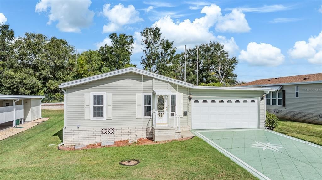 For Sale: $250,000 (2 beds, 2 baths, 1428 Square Feet)