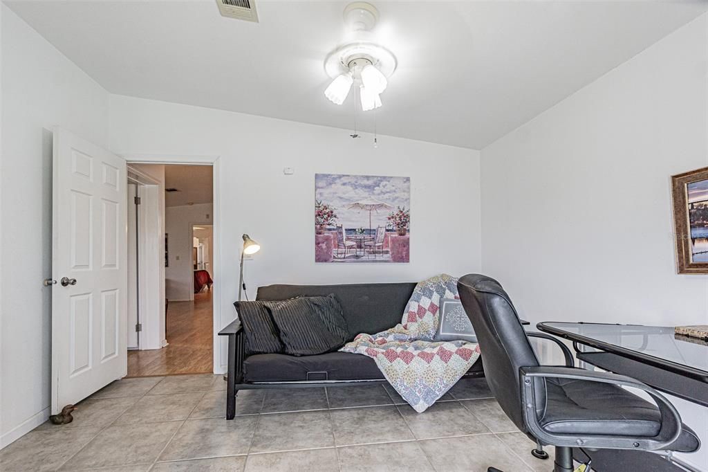 For Sale: $250,000 (2 beds, 2 baths, 1428 Square Feet)