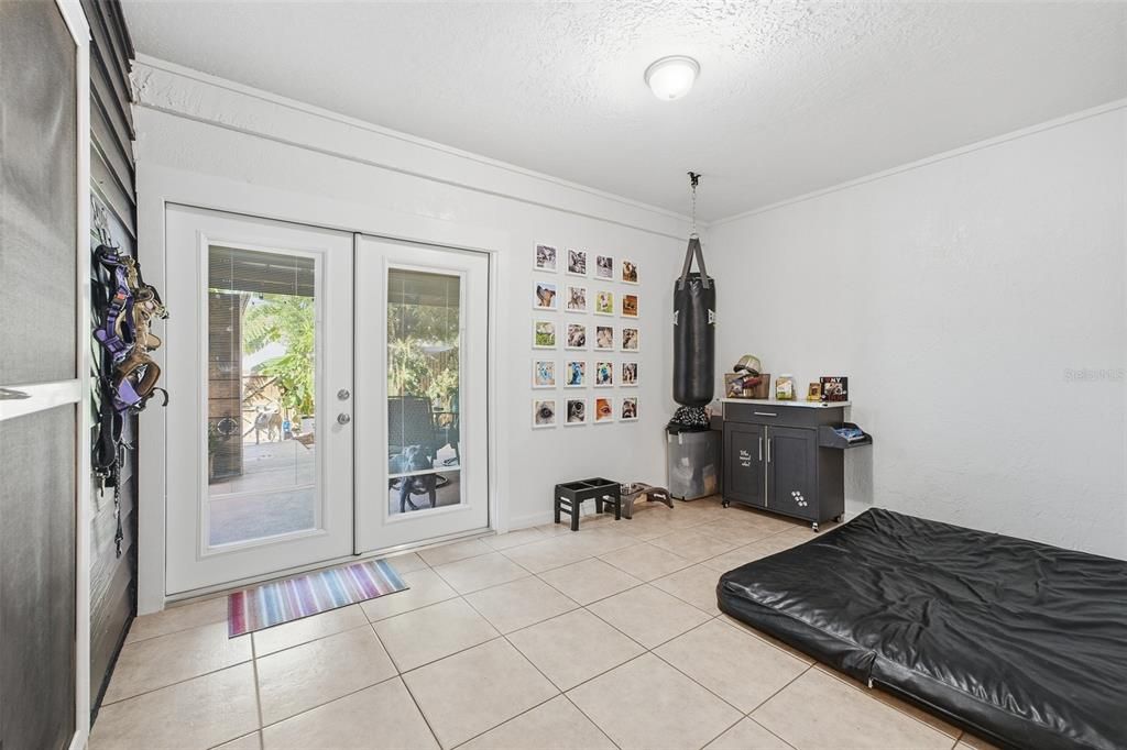 For Sale: $285,000 (3 beds, 2 baths, 1450 Square Feet)