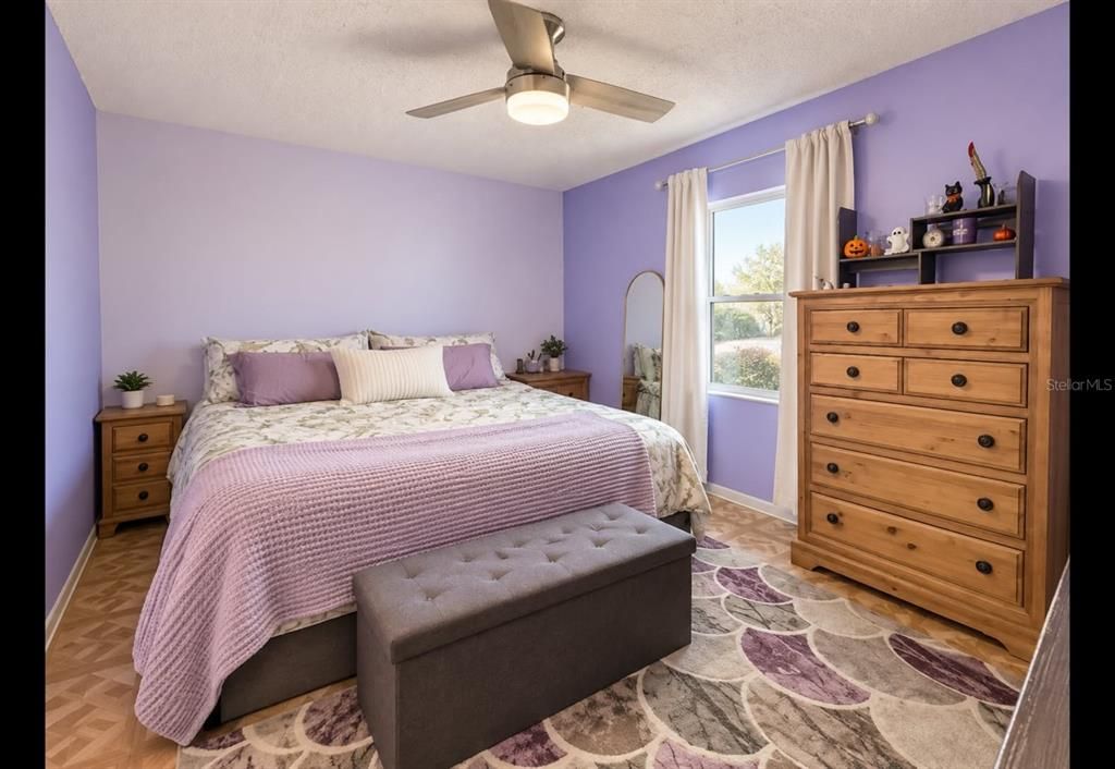 Activo con contrato: $179,999 (3 camas, 2 baños, 1036 Pies cuadrados)