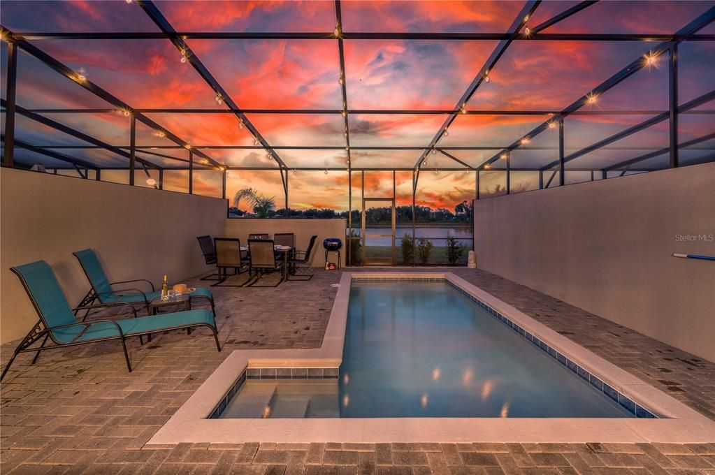 En Venta: $444,000 (5 camas, 4 baños, 2281 Pies cuadrados)