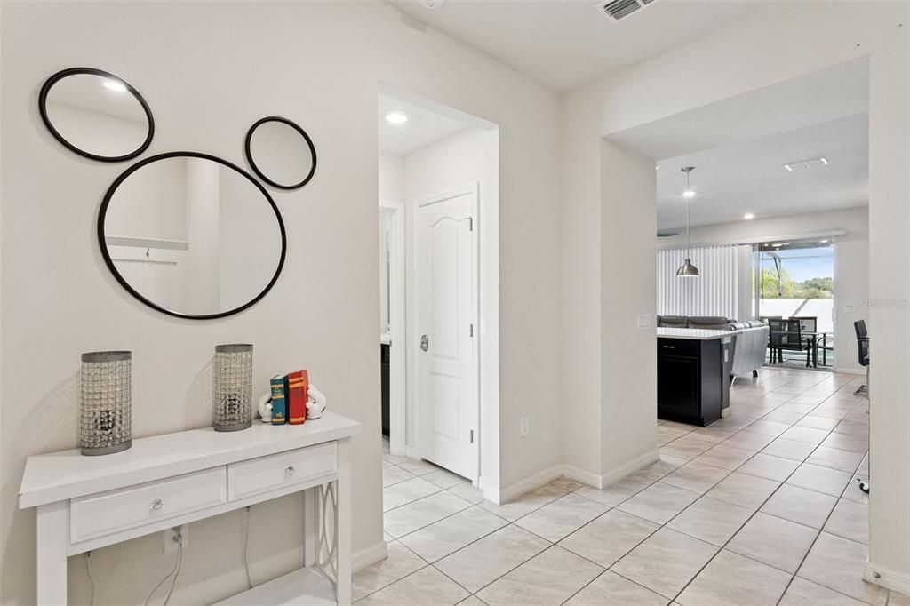 En Venta: $444,000 (5 camas, 4 baños, 2281 Pies cuadrados)