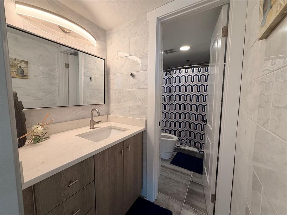 For Rent: $3,000 (2 beds, 2 baths, 1103 Square Feet)