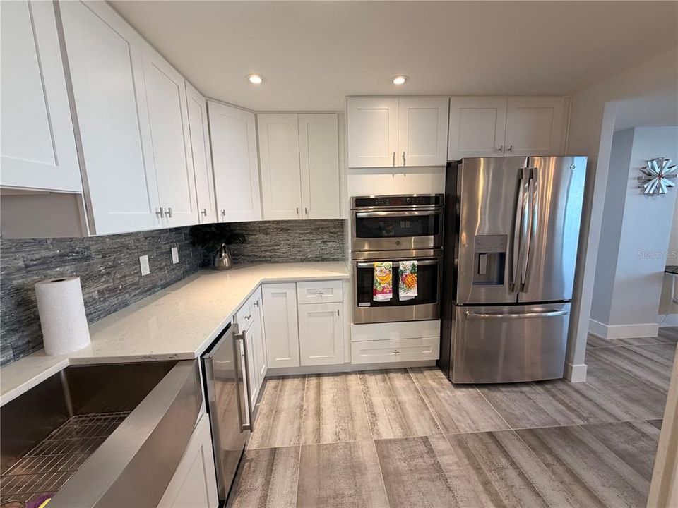 For Rent: $3,000 (2 beds, 2 baths, 1103 Square Feet)
