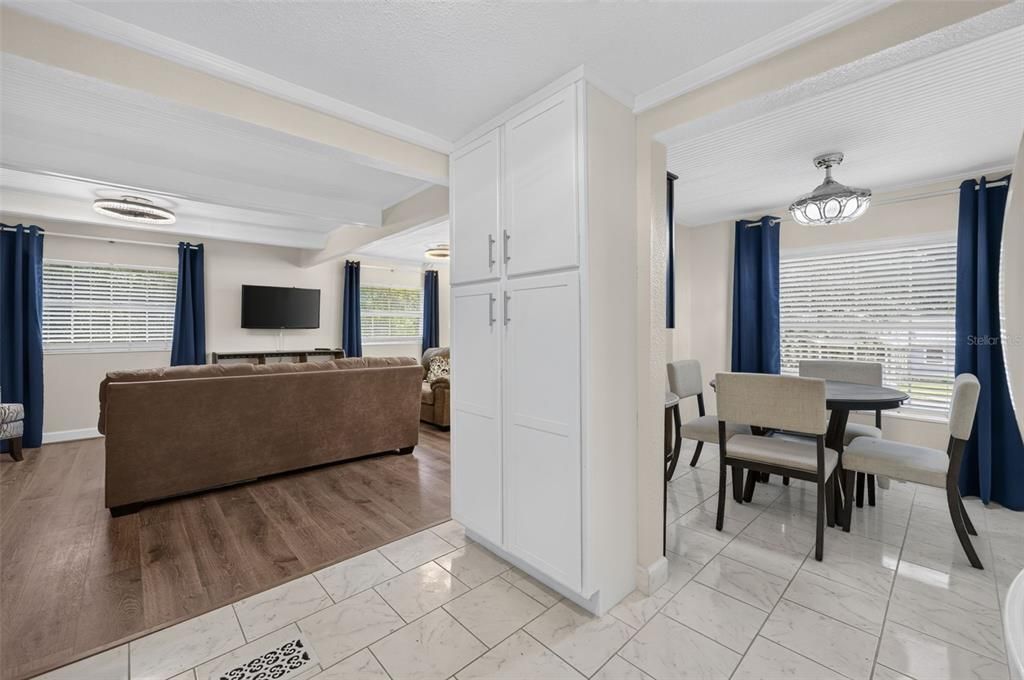 Под контрактом: $229,000 (3 спален, 1 ванн, 1122 Квадратных фут)