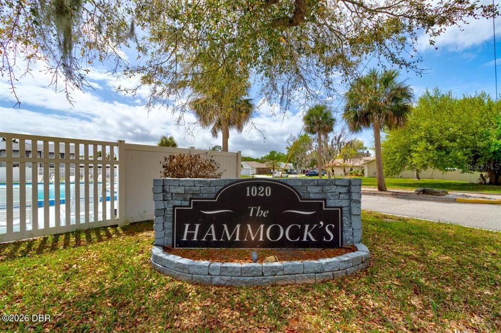 For Sale: $186,000 (3 beds, 2 baths, 1305 Square Feet)