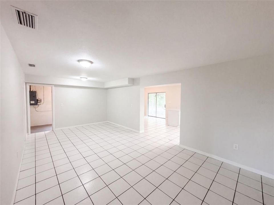 En Venta: $247,000 (3 camas, 2 baños, 1858 Pies cuadrados)