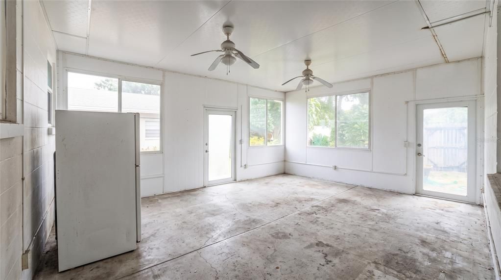Active With Contract: $311,000 (3 beds, 2 baths, 1220 Square Feet)