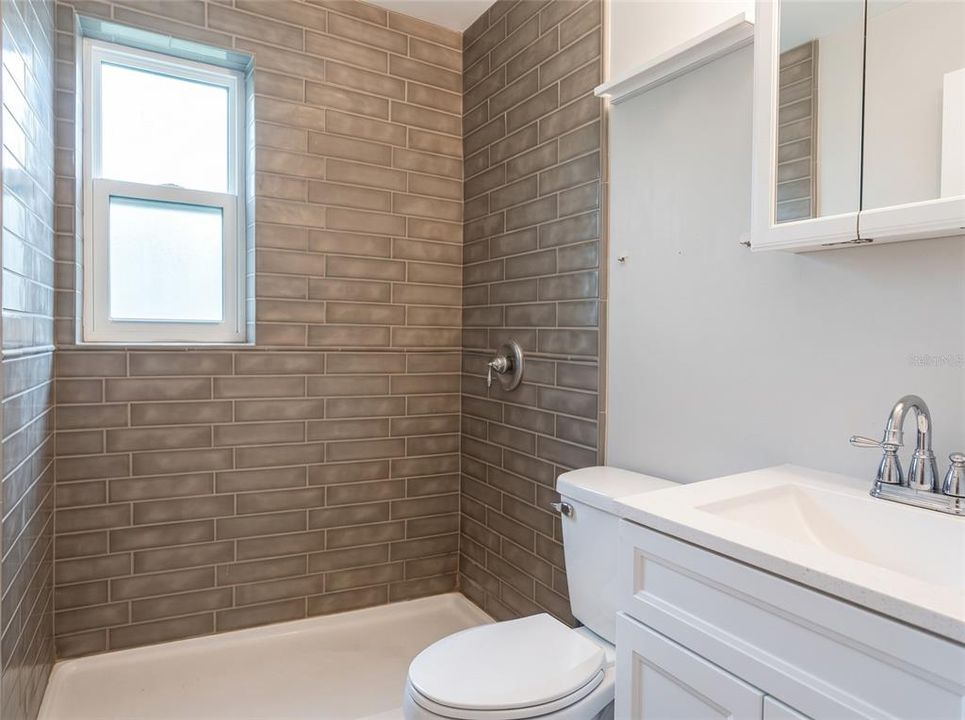 Active With Contract: $311,000 (3 beds, 2 baths, 1220 Square Feet)